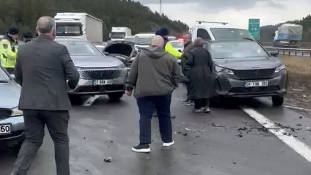 Bolu’da 10 Araç Birbirine Girdi: 6 Yaralı