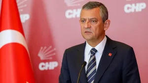 CHP CHP Genel Başkanı Özgür Özel’den siyasi baskı iddiası: Savcılara Ankara’dan telefon gidiyor! “Hiç mi ihbar yok, Sosyal medyada da mı bir şey yok?”